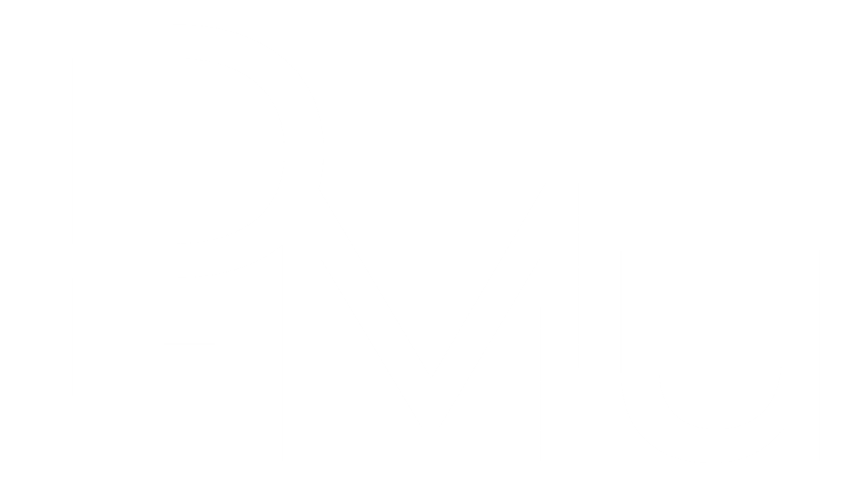Logo of Paulina Mucha with 'P.Mu' in white text